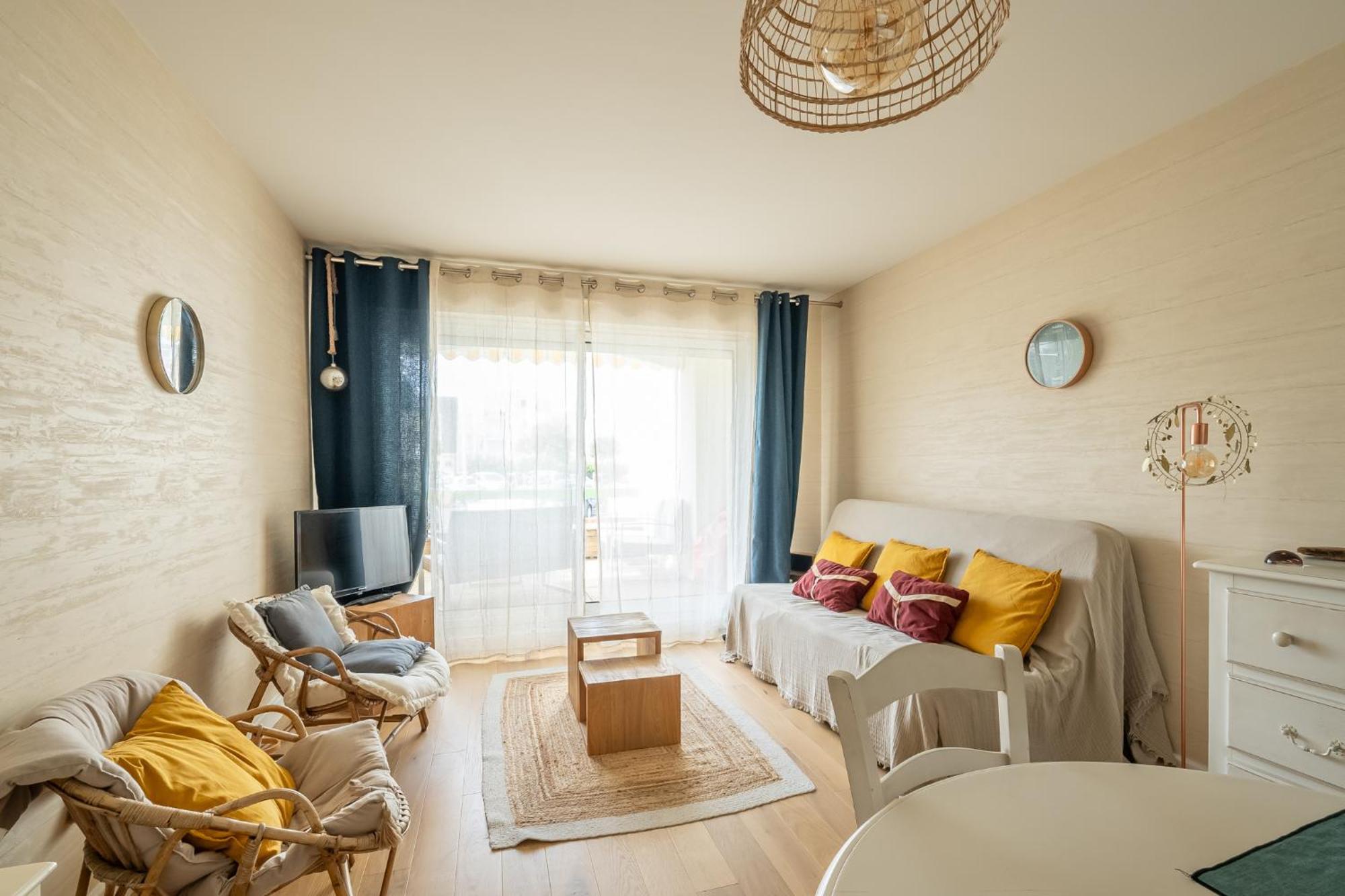 Agréable appartement et terrasse à 2 pas de la mer Wimereux Esterno foto